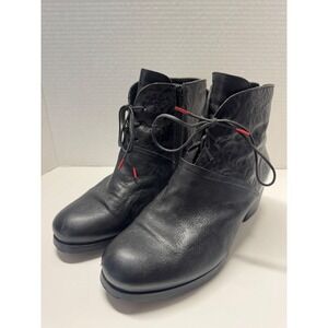 Think! Black Leather Embossed Floral Lace‎ Up Side Zip Ankle Boots Size 40 9.5